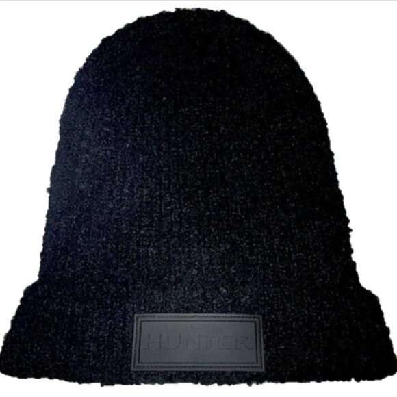 Hunter Black Ribbed Knit Beanie Hat | Soft Textured Winter Beanie - Picture 1 of 10